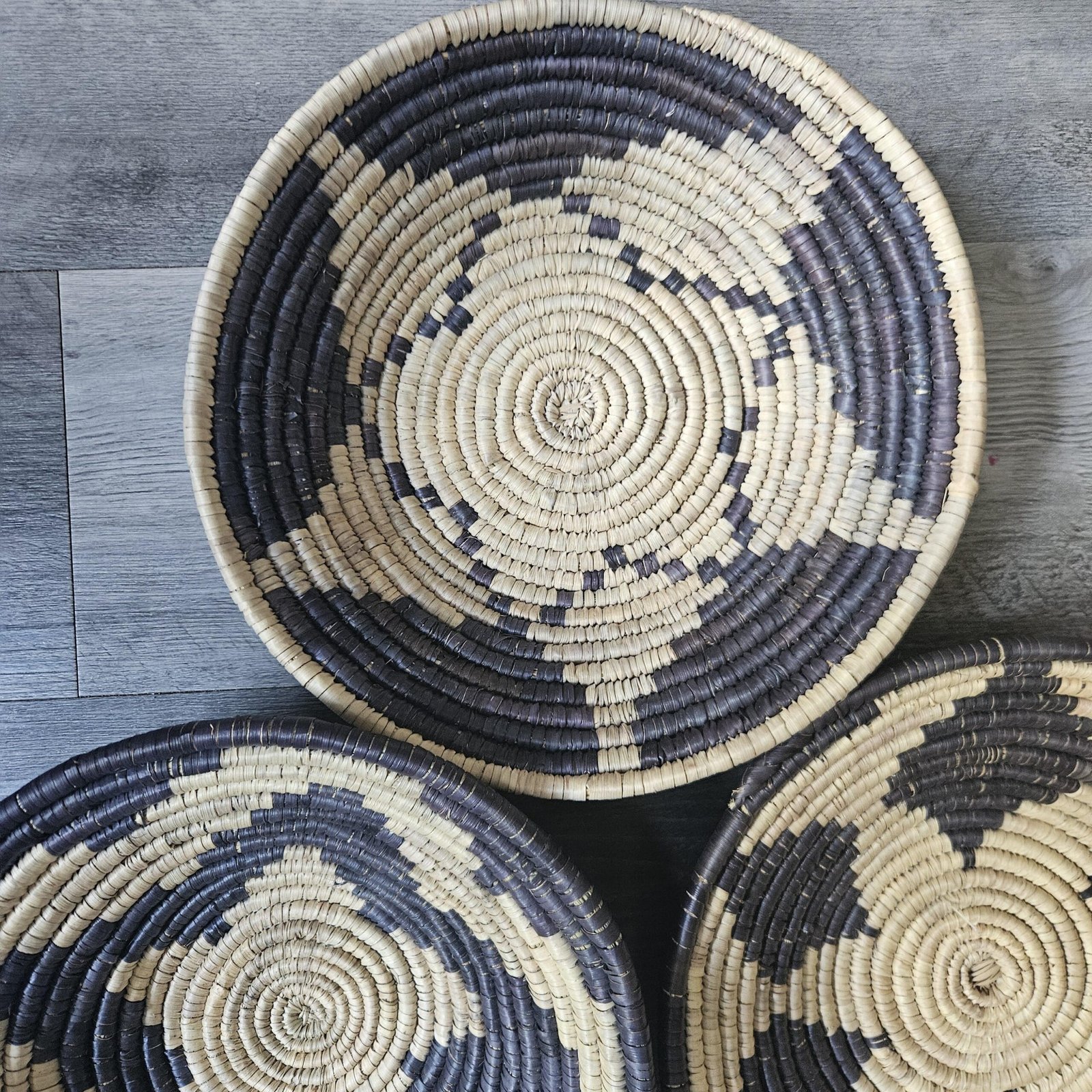 Bohemian Woven Wall Basket – Handwoven Tribal Wall Art – Natural Fiber Basket Decor Set of 3 bowls - Image 4