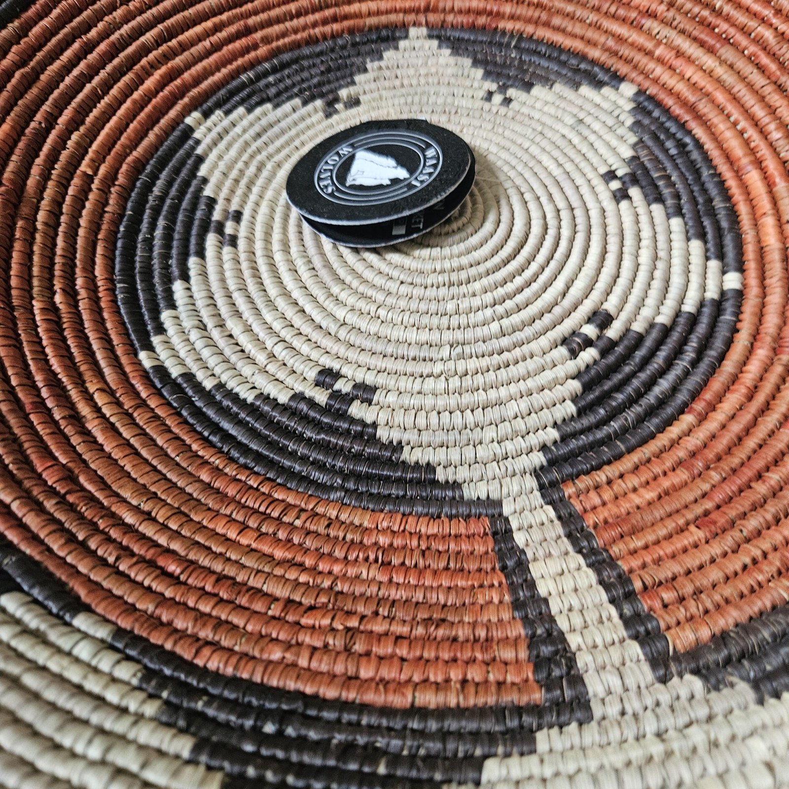 Rust Compass 14" Handwoven Boho Wall Basket, Star Pattern Woven Wall Decor, Bohemian Wall Art Home Decor - Image 4